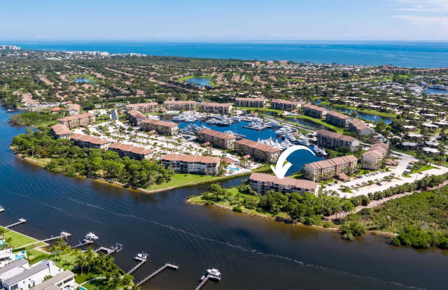 1001 Seafarer Circle