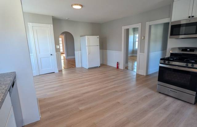 ✨ Recently Renovated 2-Bedroom Apartment ✨