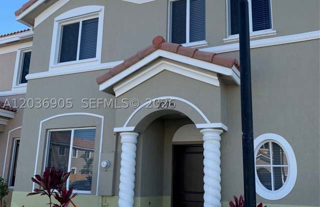 1078 SE 23rd Ter