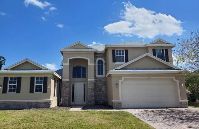 Large 2 Story Single Family 4 + Den  2 car garage