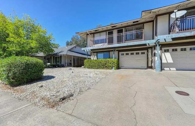 2645-2649 S Whitney Blvd