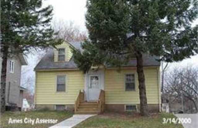 5 Bedroom Home in Campus Area - Available August 1st