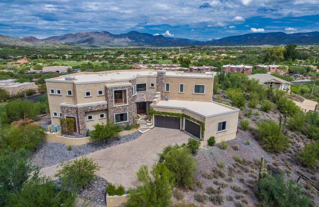 5708 East Miramonte Drive