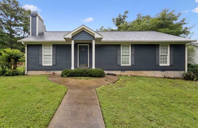 House for Rent in Athens, GA — Beautiful 3-Bedroom Home on a Corner Lot, Convenient to UGA