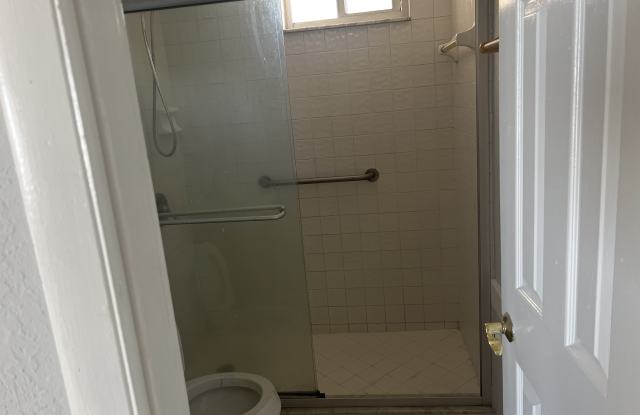 Photo of 3137 S Atlantic Ave