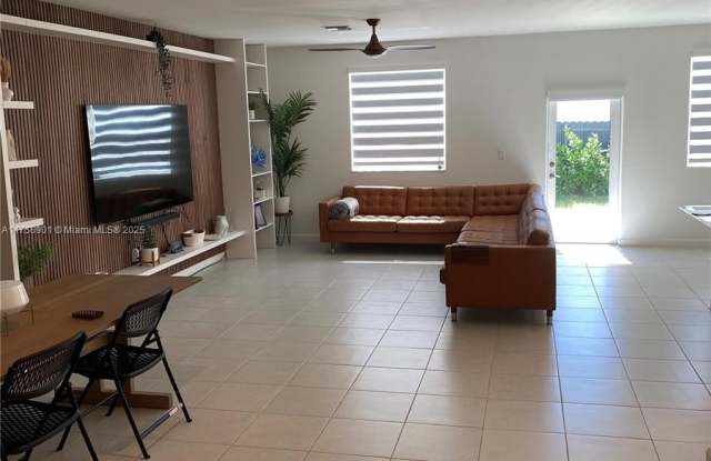 13624 SW 184th Ter