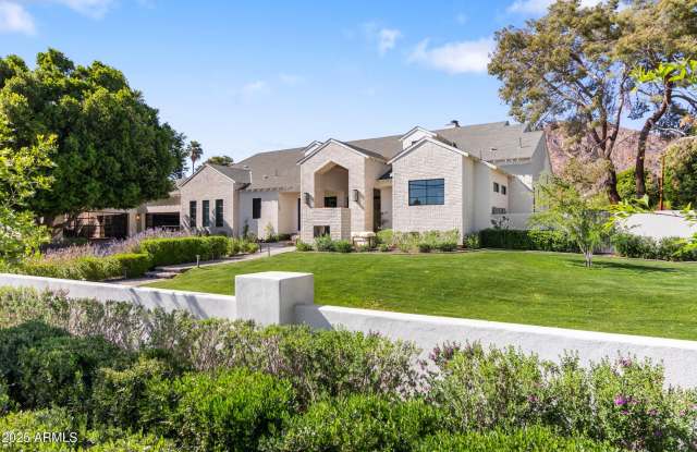 5602 E EXETER Boulevard