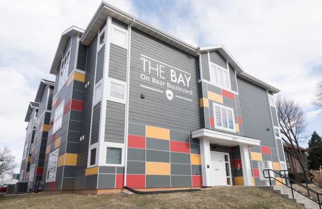 Photo of 627 E. Bear Blvd