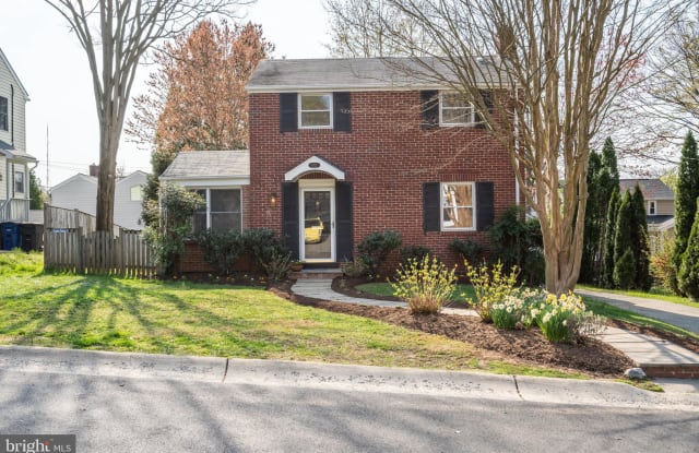 5321 WAKEFIELD ROAD - 5321 Wakefield Road, Bethesda, MD 20816