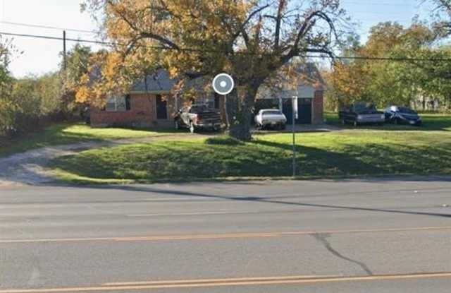 117 N Broadway Street