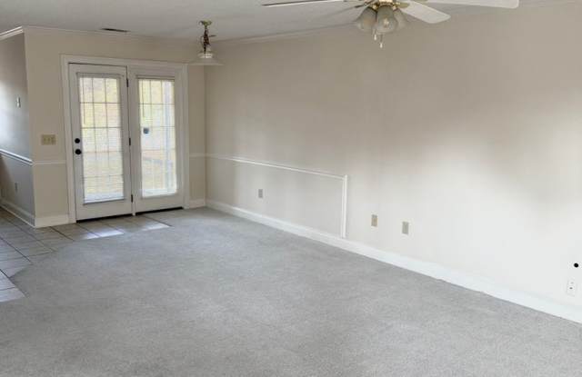 Lexington-Offering Self Guided Tour with RENTLY!