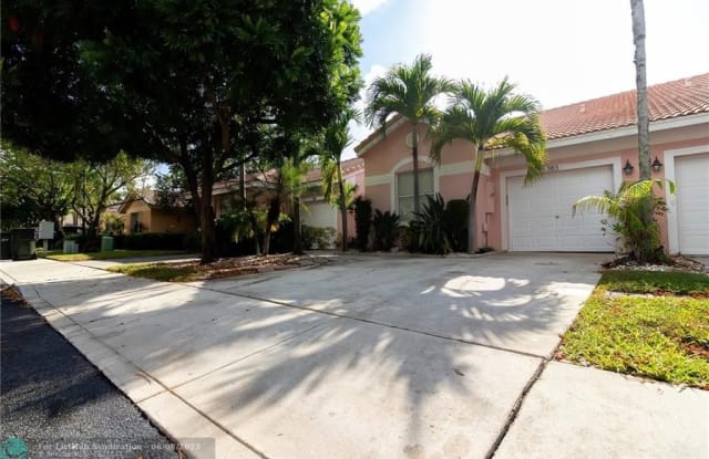 383 E Coral Trace Cir - 383 East Coral Trace Circle, Delray Beach, FL 33445