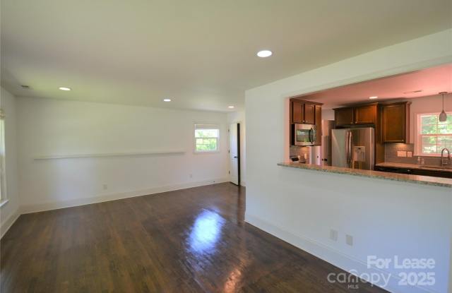 7507 Thorncliff Drive