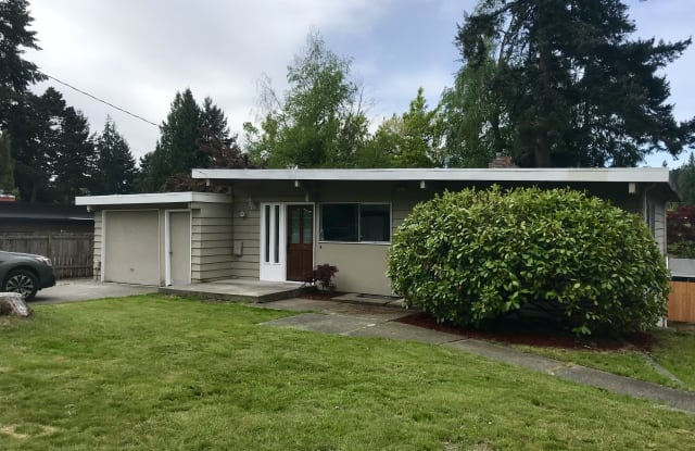 16213 Se 7th St - 16213 Southeast 7th Street, Bellevue, WA 98008