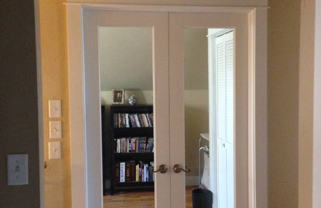 405 East Virginia Avenue