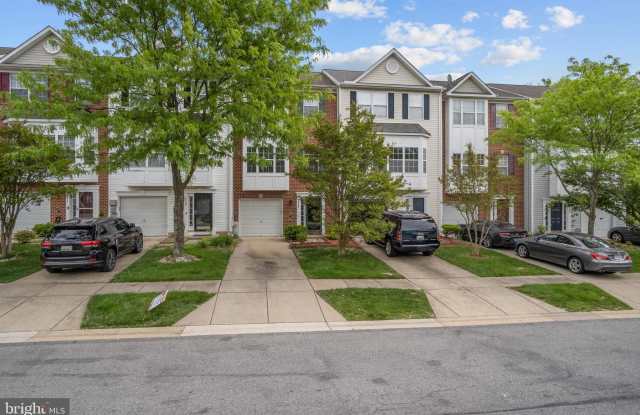 4307 LAVENDER LANE