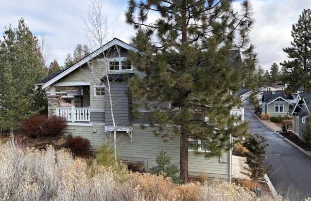 Stunning 2 BR home in Northwest Crossing