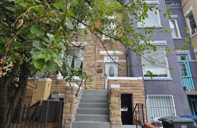 Photo of 1738 N CAPITOL Street NW