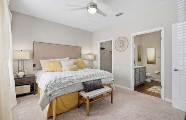 The Glen At Alexander