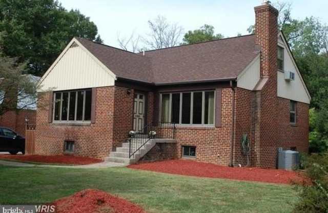 6700 KIRKLEY AVE