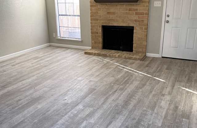 7866 Gladys, Beaumont, TX 77706