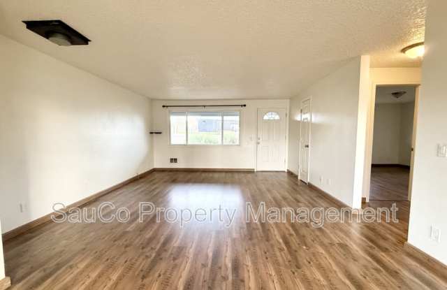 425 South 8th Street