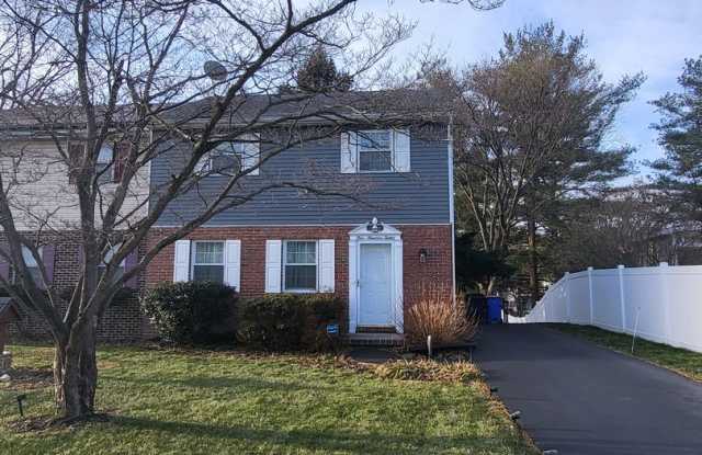 Well Maintained 3 Bedroom Townhome in East Lampeter Township