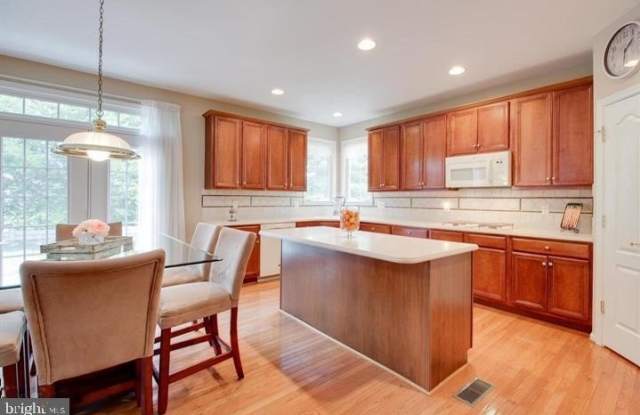 21516 INMAN PARK Place