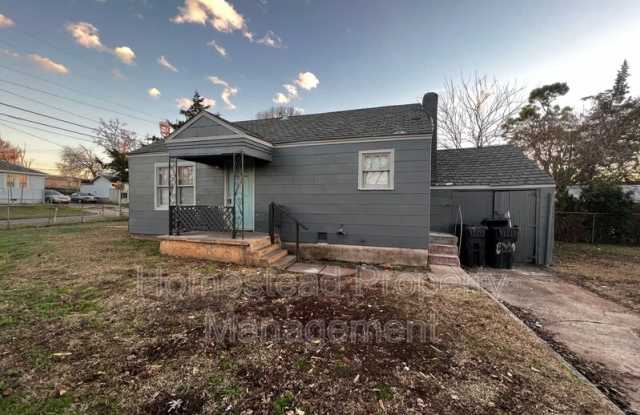 Photo of 1200 SW 28th St