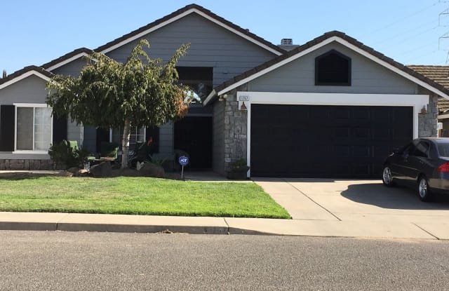 1757 E G St. - 1757 East G Street, Oakdale, CA 95361