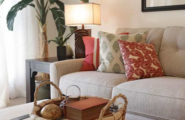 400 Lake Blvd Unit E32