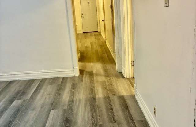 1706 N Springfield Avenue