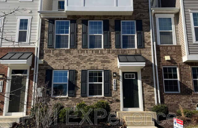 Photo of 5609 Greenpoint Lane