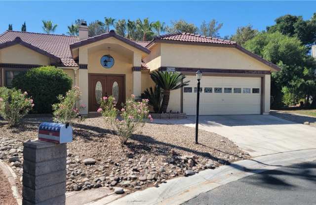 5709 SPICEWOOD Circle - 5709 Spicewood Circle, Las Vegas, NV 89130