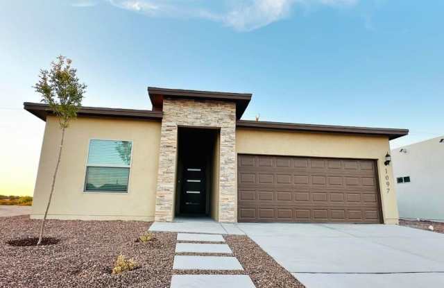 1097 Gallium Ave Avenue - 1097 Gallium Avenue, Sunland Park, NM 88008