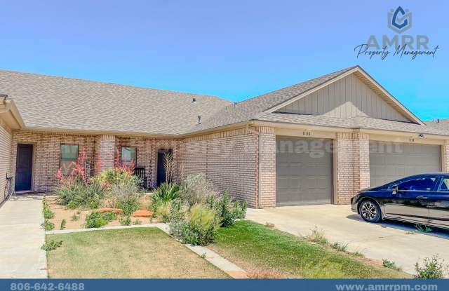 Cozy 2-Bedroom Townhome