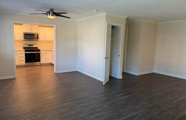 Photo of Lakewood Manor