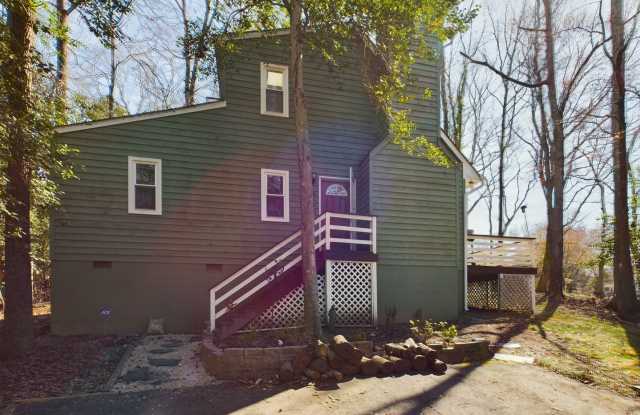 Secluded 3 Bed 2 Bath Home in Midlothian Available April 15th!