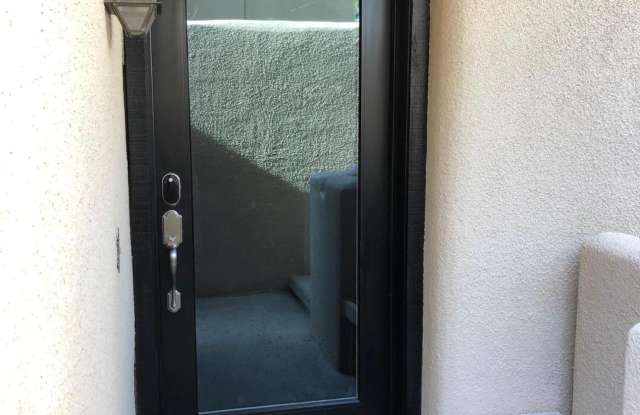 6148 N 29TH Street N