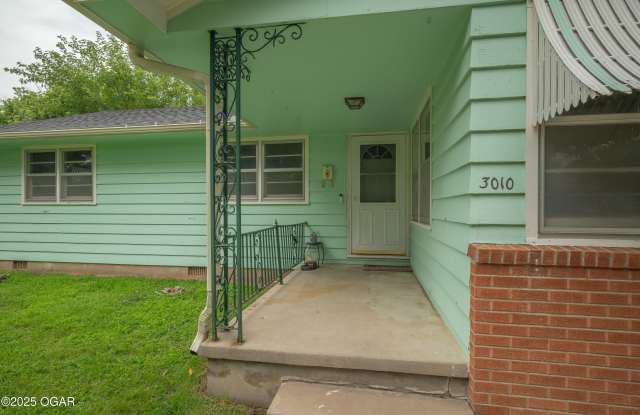 3010 Missouri Avenue