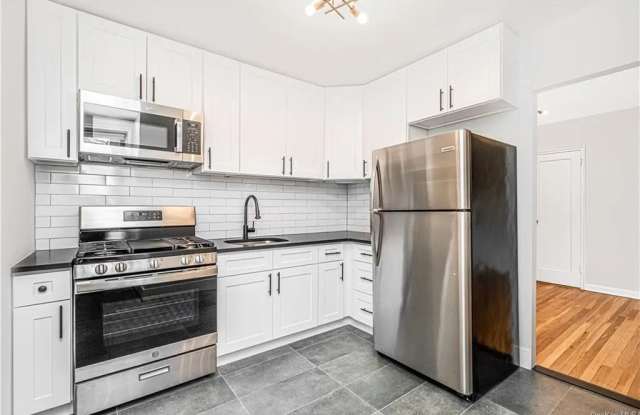 5645 Netherland Ave # 7543