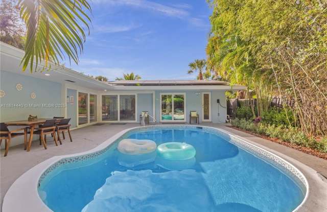 Photo of 204 SW 19th Ave