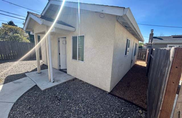 1 BEDROOM/1 BATH HOME STOCKTON CA