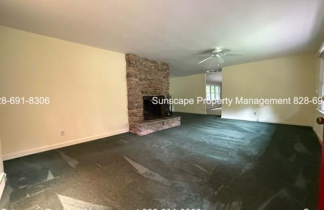 Spacious home in Fairview NC