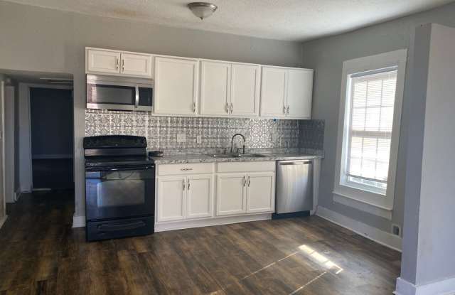 3/2 in East Sherman!