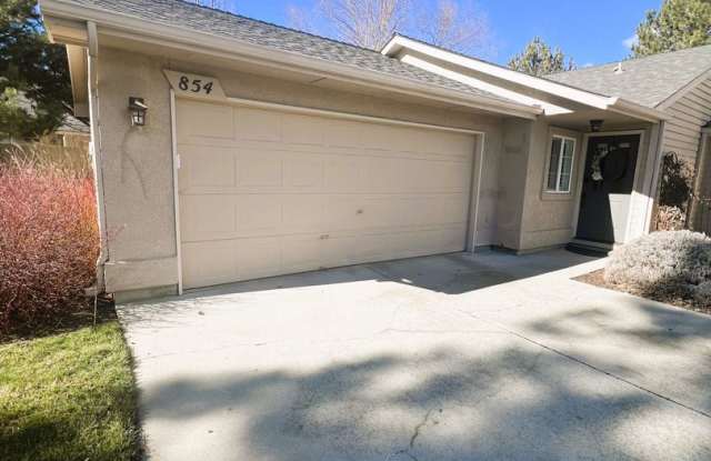 Home 3/2 in Southeast Boise Ideal Location! - 854 East Old Saybrook Lane, Boise, ID 83706