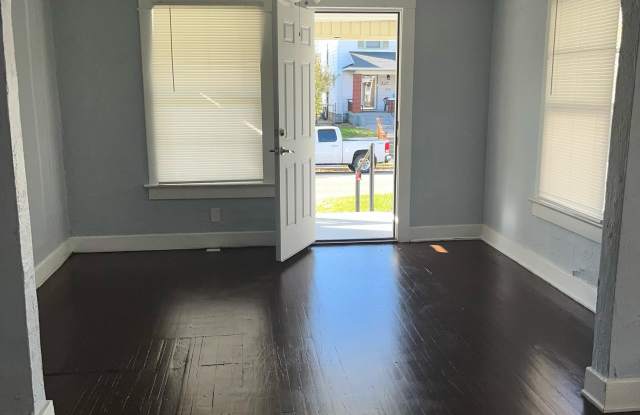 Photo of 324 Lorenz Avenue