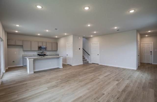 Photo of 5935 West Hausman Road, Bldg# 25