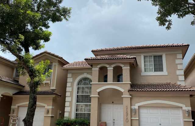 11210 Northwest 73rd Terrace