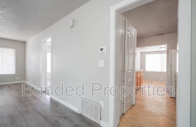 276 W 700 N - Unit A